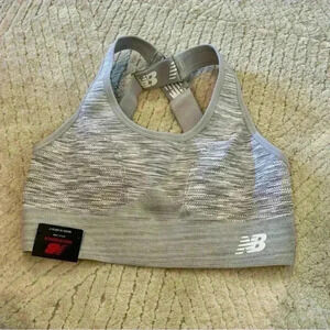 NWT new balance medium impact sports bra